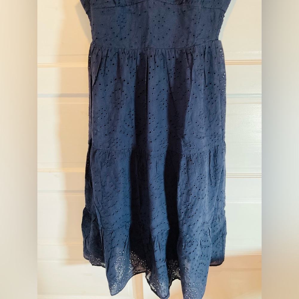 Elegant Navy Blue Sleeveless Dress - Picture 8 of 15
